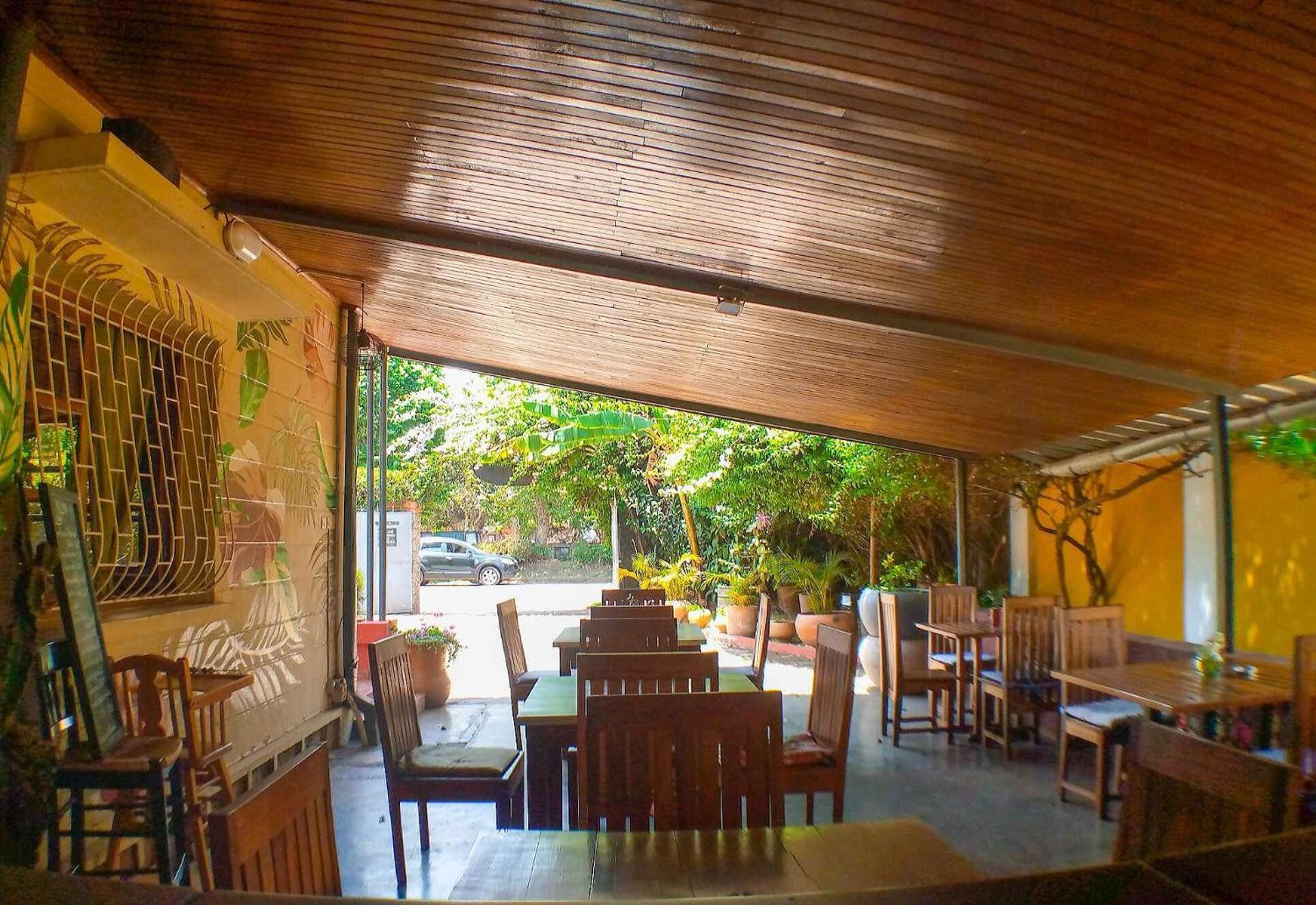 L'Anis Etoile - Hotel Restaurant Antsirabe Ngoại thất bức ảnh